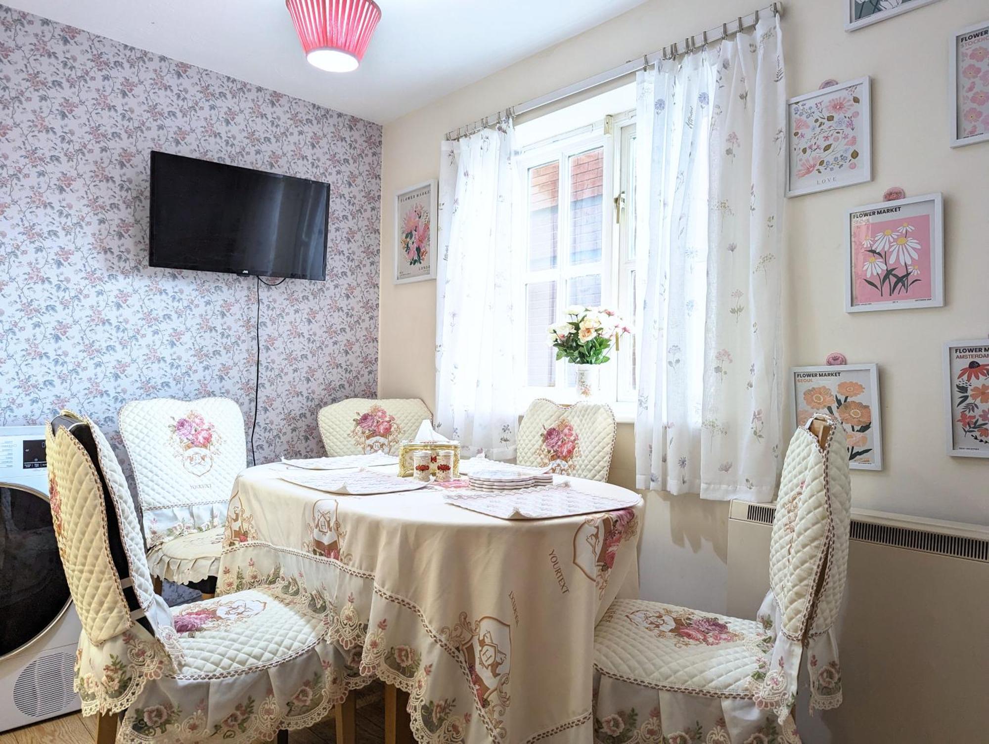 City Centre Vintage Theme Guest Rooms Free Parkin ลิเวอร์พูล ภายนอก รูปภาพ