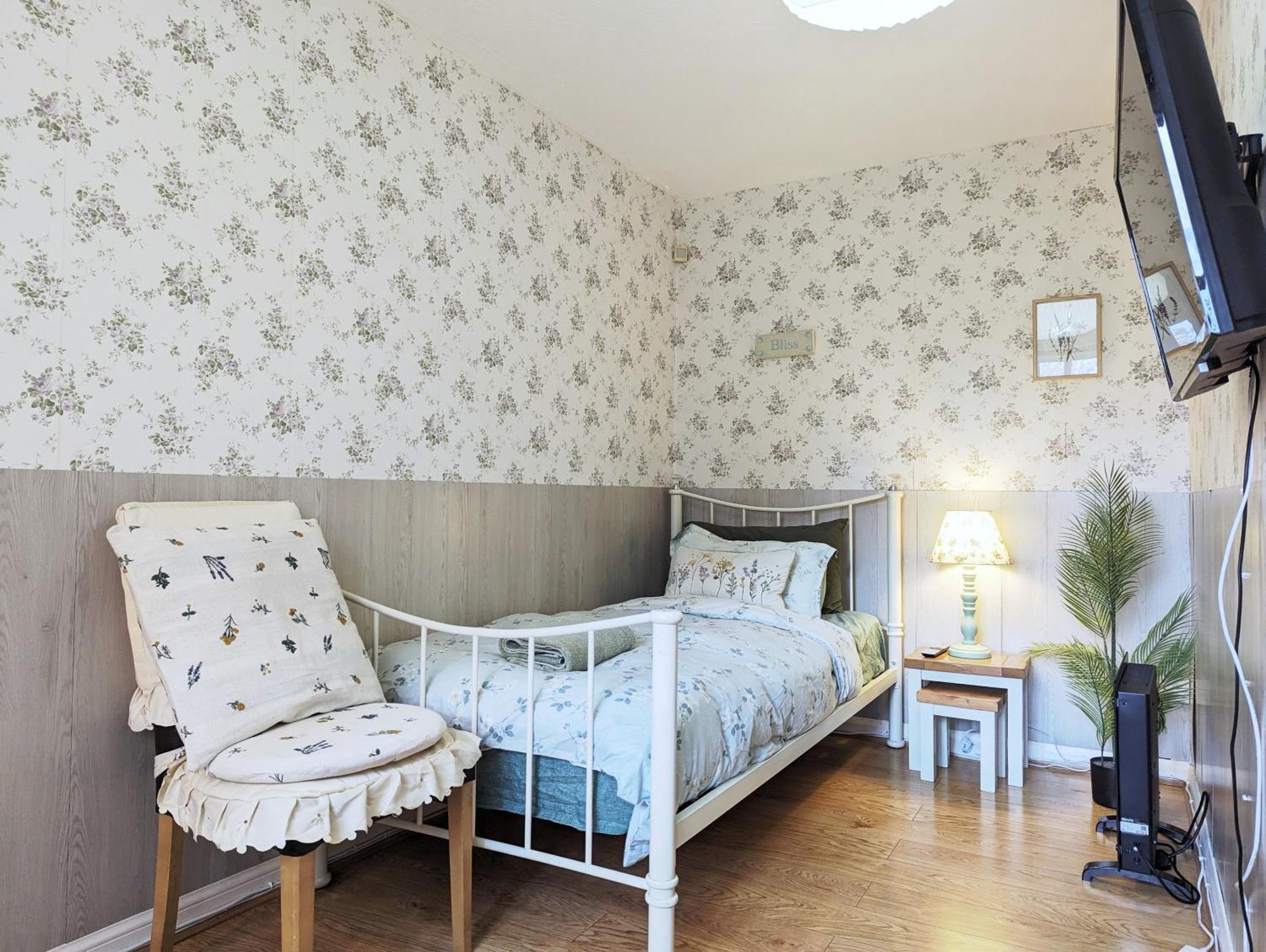 City Centre Vintage Theme Guest Rooms Free Parkin ลิเวอร์พูล ภายนอก รูปภาพ