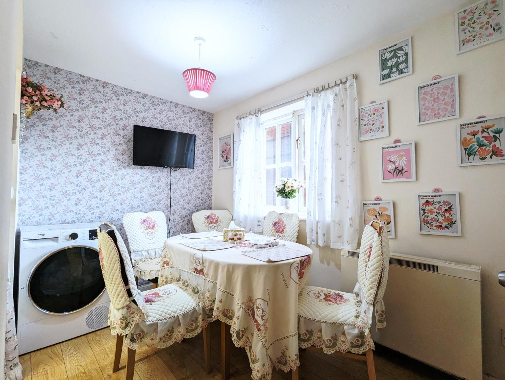 City Centre Vintage Theme Guest Rooms Free Parkin ลิเวอร์พูล ภายนอก รูปภาพ