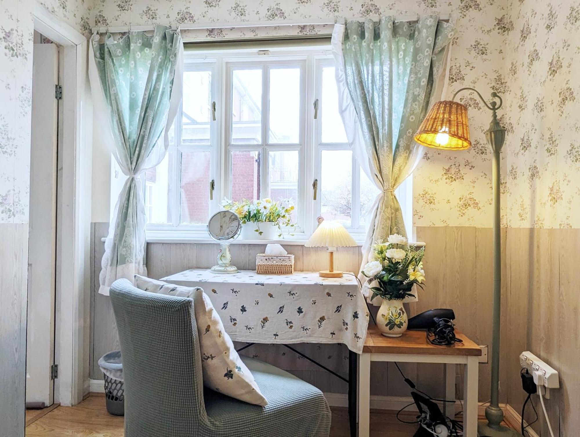 City Centre Vintage Theme Guest Rooms Free Parkin ลิเวอร์พูล ภายนอก รูปภาพ